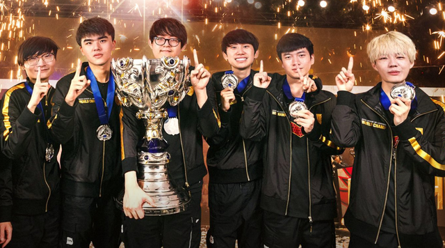 日益强调足 日益强调足