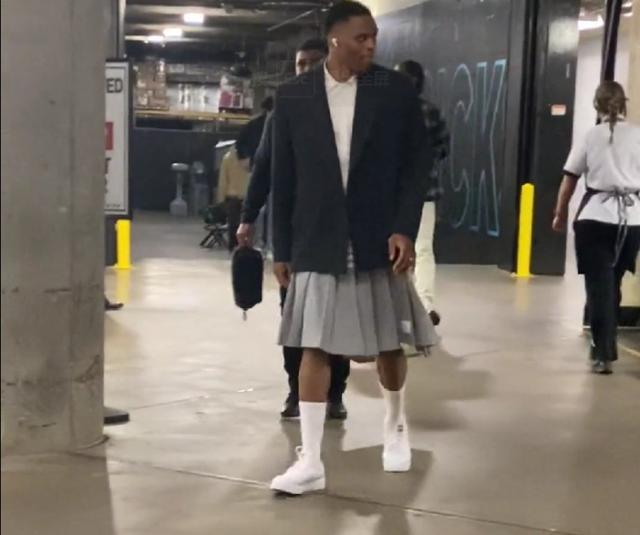 队外野手穆 队外野手穆